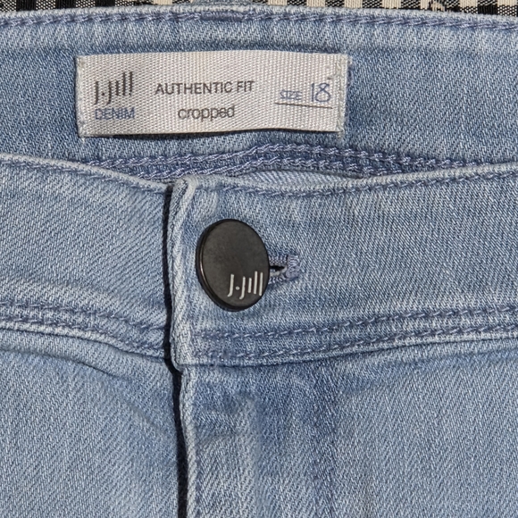 J. Jill Authentic Fit Cropped Jeans - Picture 2 of 15